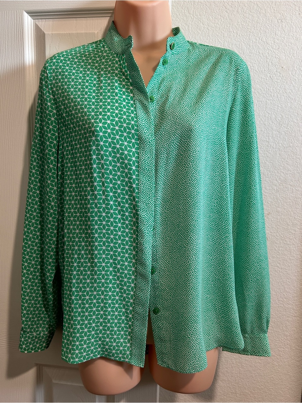 Anne Klein Green Pattern Mix Button-Front Shirt